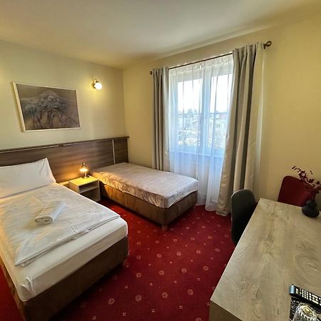 Hotel Brixen Havlíčkŭv Brod Dış mekan fotoğraf
